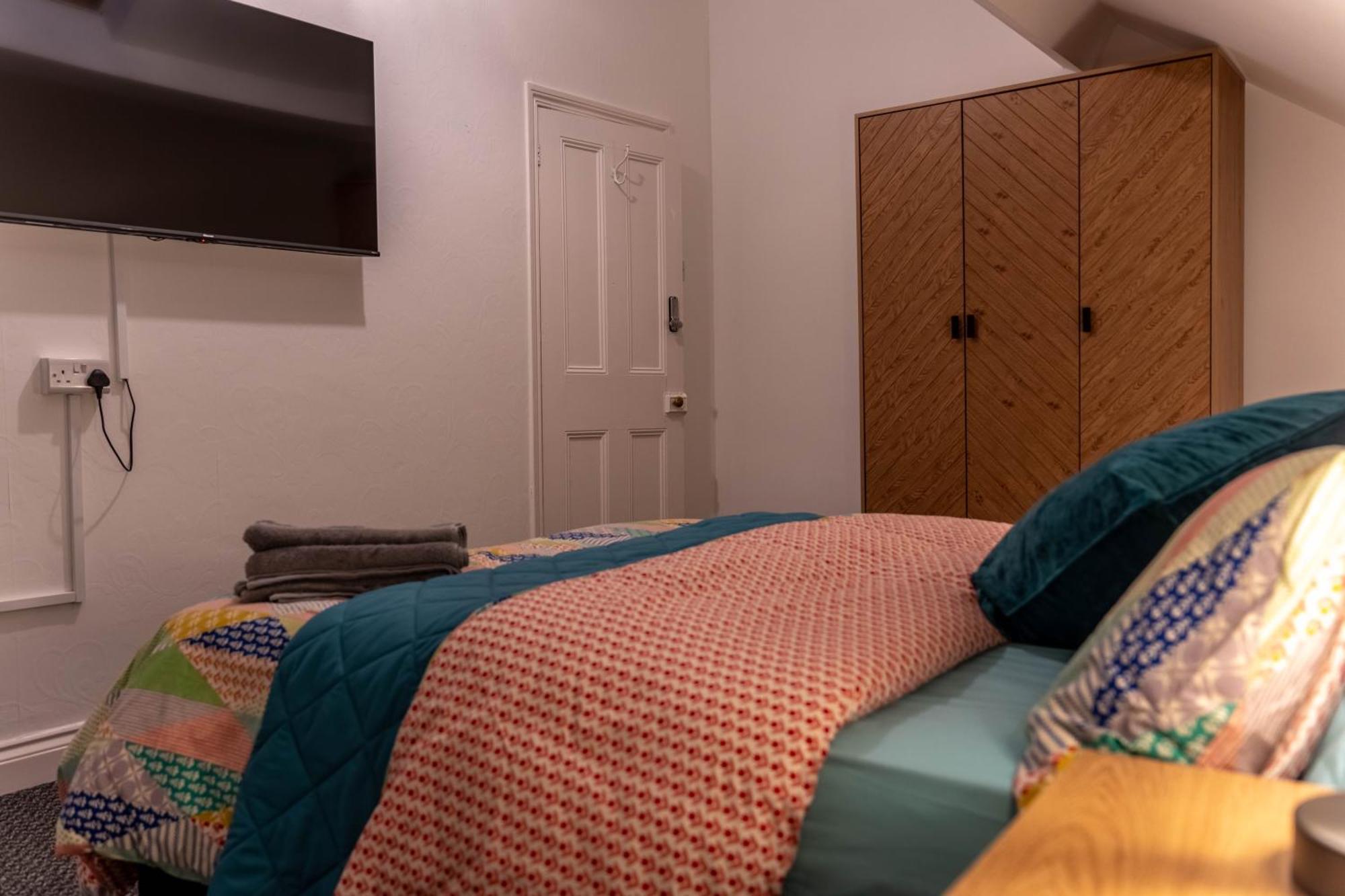 Lodging In Carrickfergus Centre Bagian luar foto