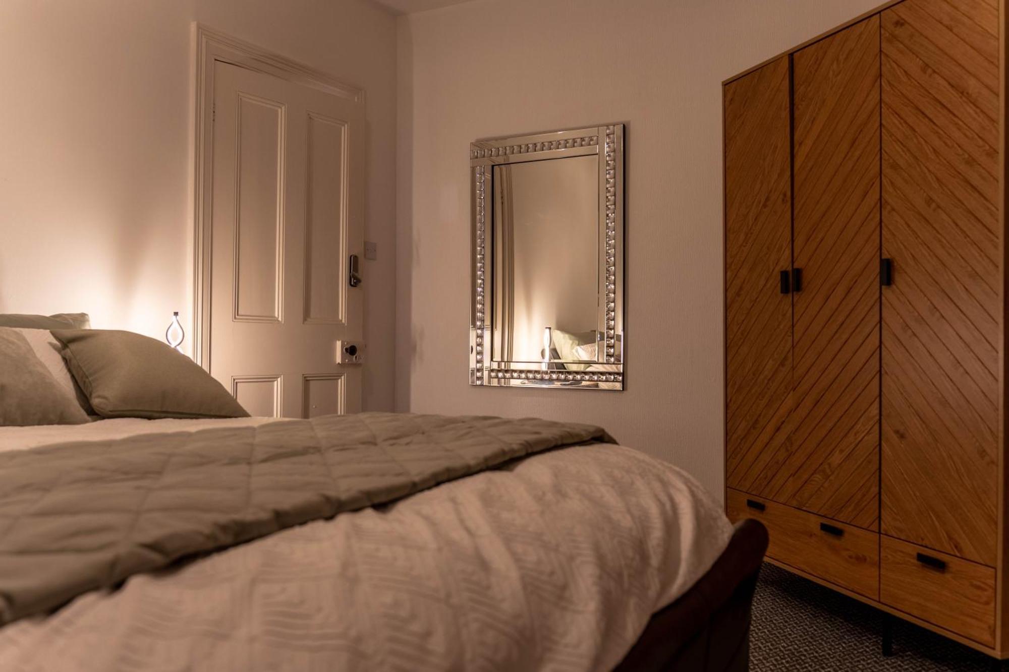 Lodging In Carrickfergus Centre Bagian luar foto