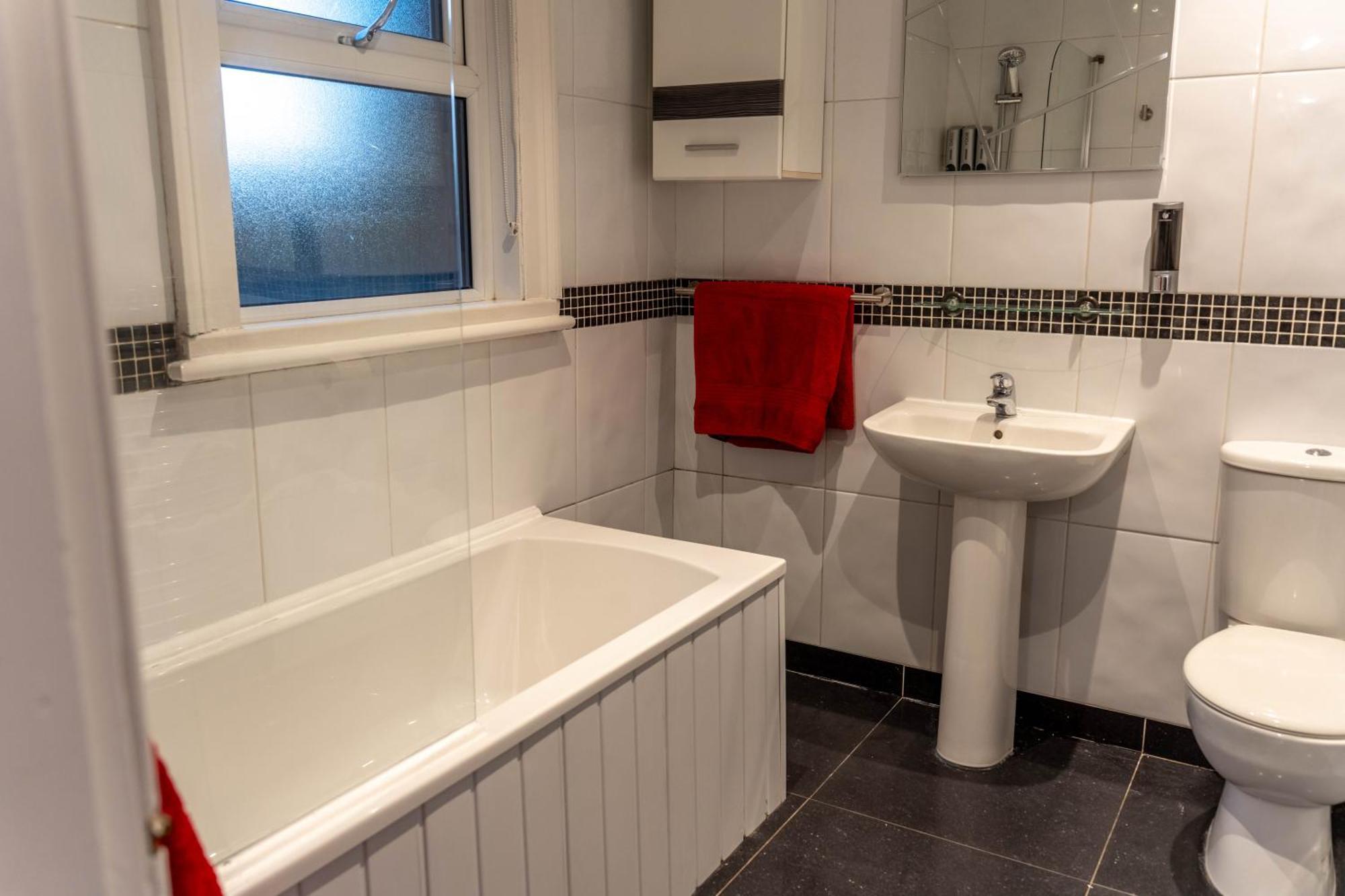 Lodging In Carrickfergus Centre Bagian luar foto
