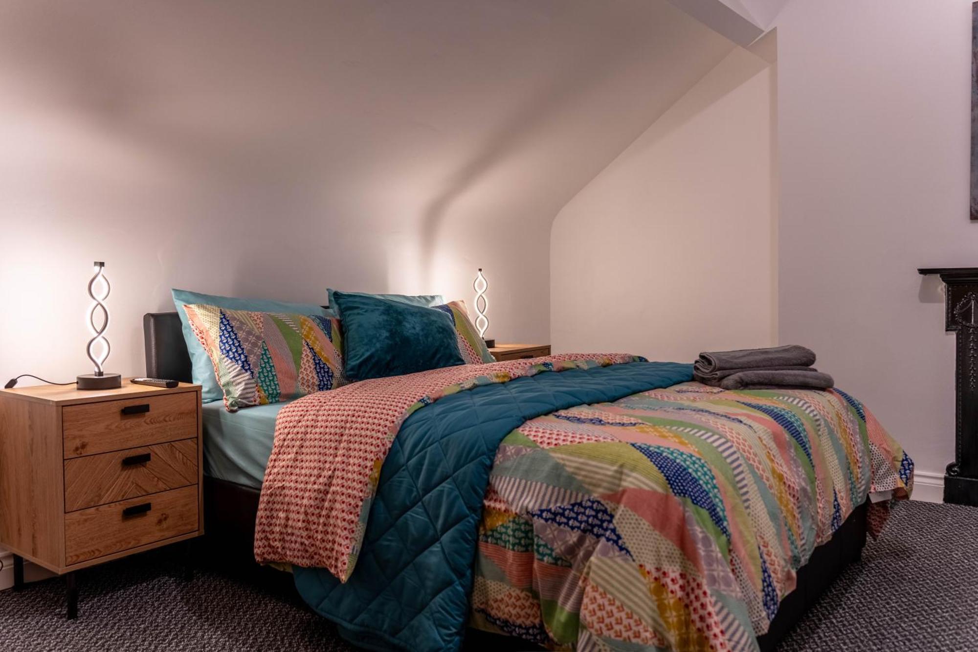 Lodging In Carrickfergus Centre Bagian luar foto